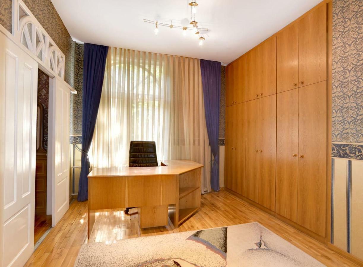 Aristocratic, Elegant, Designer Top Central Apartment София Экстерьер фото