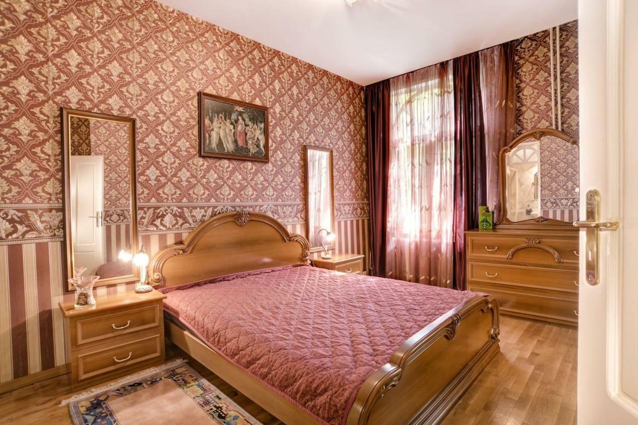 Aristocratic, Elegant, Designer Top Central Apartment София Экстерьер фото